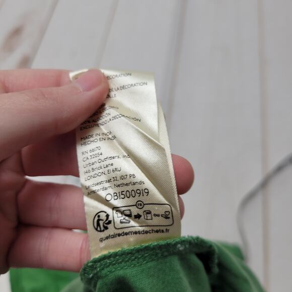 Maeve Anthropologie green flutter cap sleeve top blouse V neck stitched - Picture 7 of 8